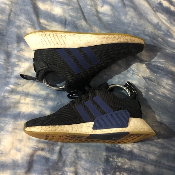 Adidas nmd r2 shoes - Picture 3 of 6